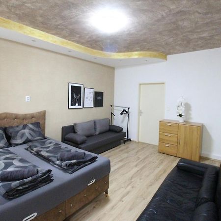 Private Quad Bedroom With Bathroom Rf3 Viyana Dış mekan fotoğraf