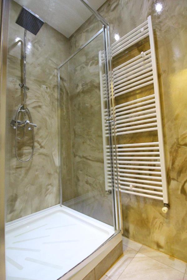 Private Quad Bedroom With Bathroom Rf3 Viyana Dış mekan fotoğraf