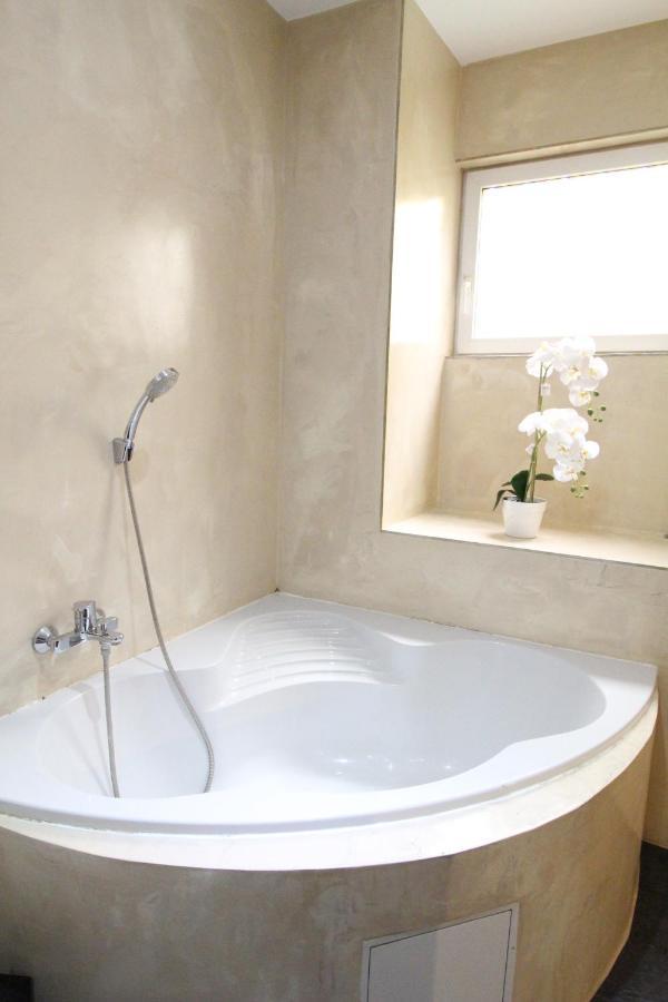 Private Quad Bedroom With Bathroom Rf3 Viyana Dış mekan fotoğraf