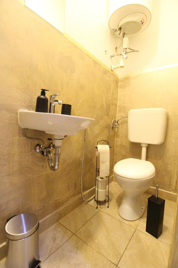 Private Quad Bedroom With Bathroom Rf3 Viyana Dış mekan fotoğraf